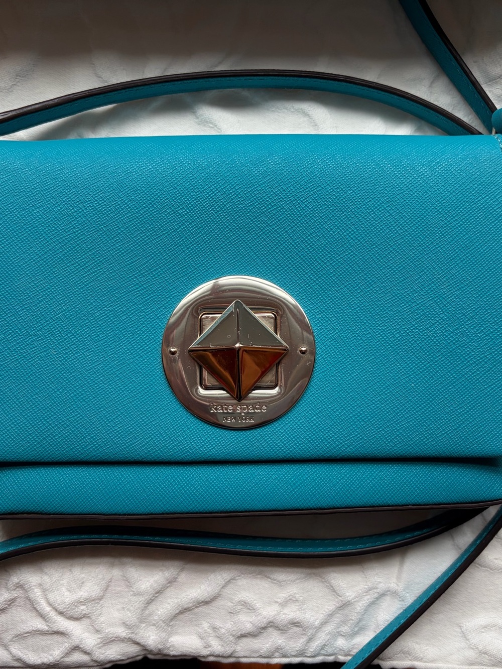 Kate Spade Teal Crossbody Shoulder Bag with Gold Clasp - Picture 2 of 13